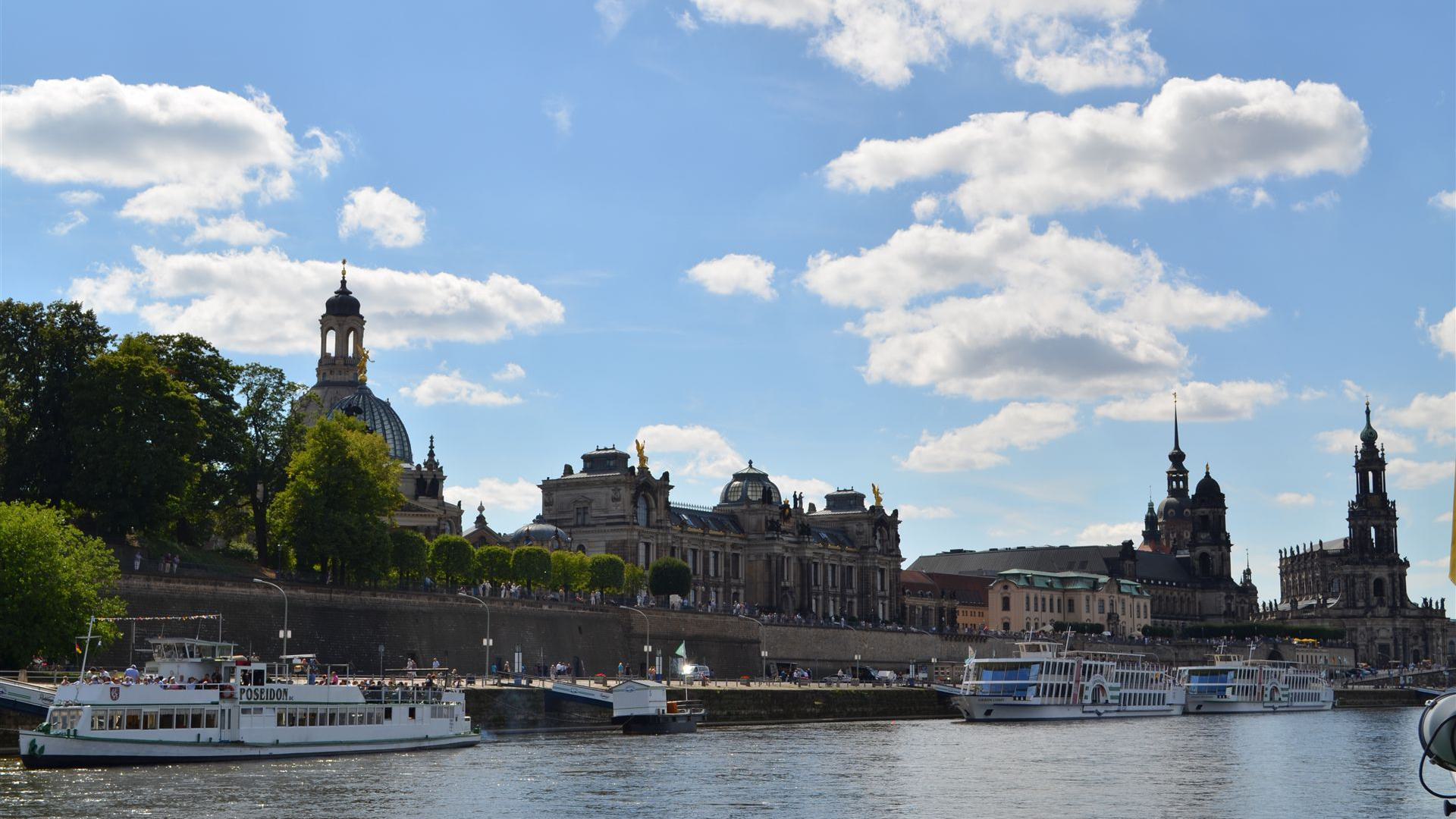 Blick vom Schiff auf die Altstadt