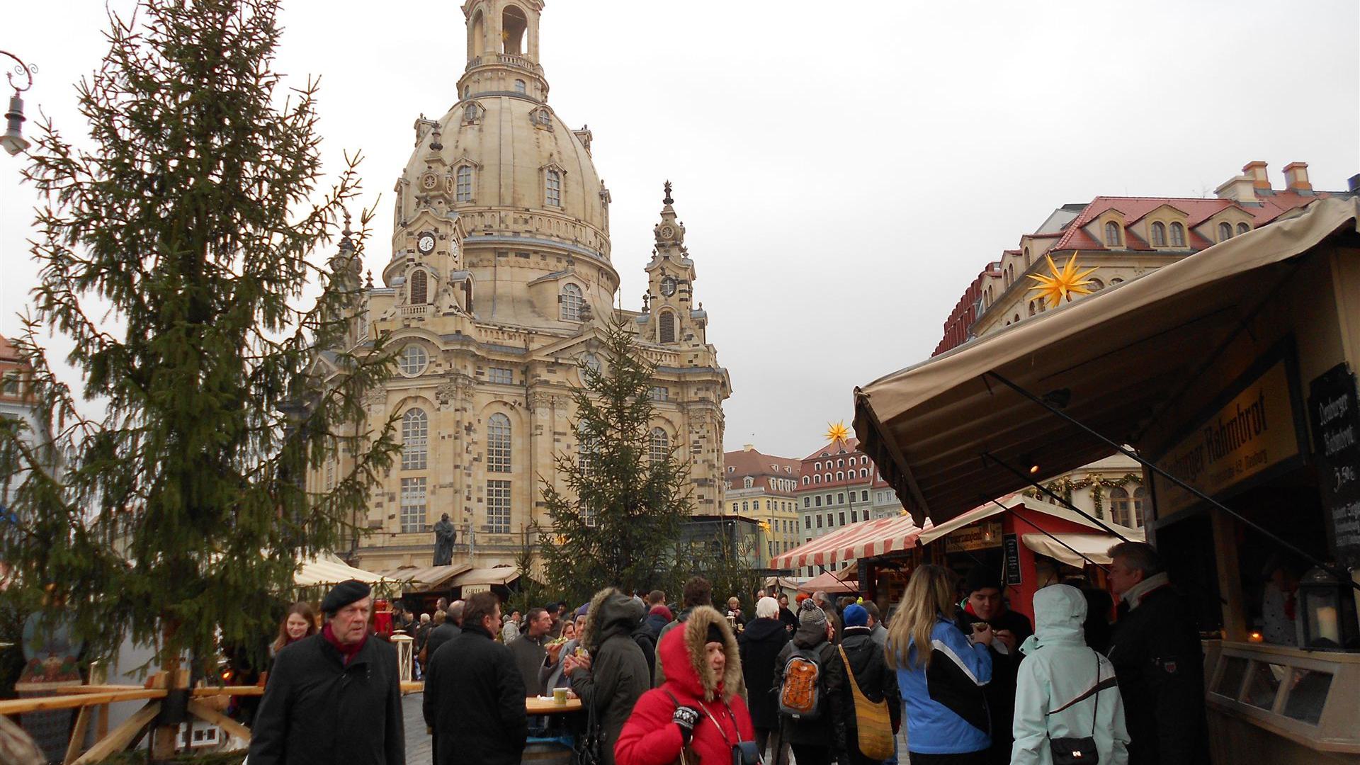 Weihnachtsmarkt an der Frauenkirchen