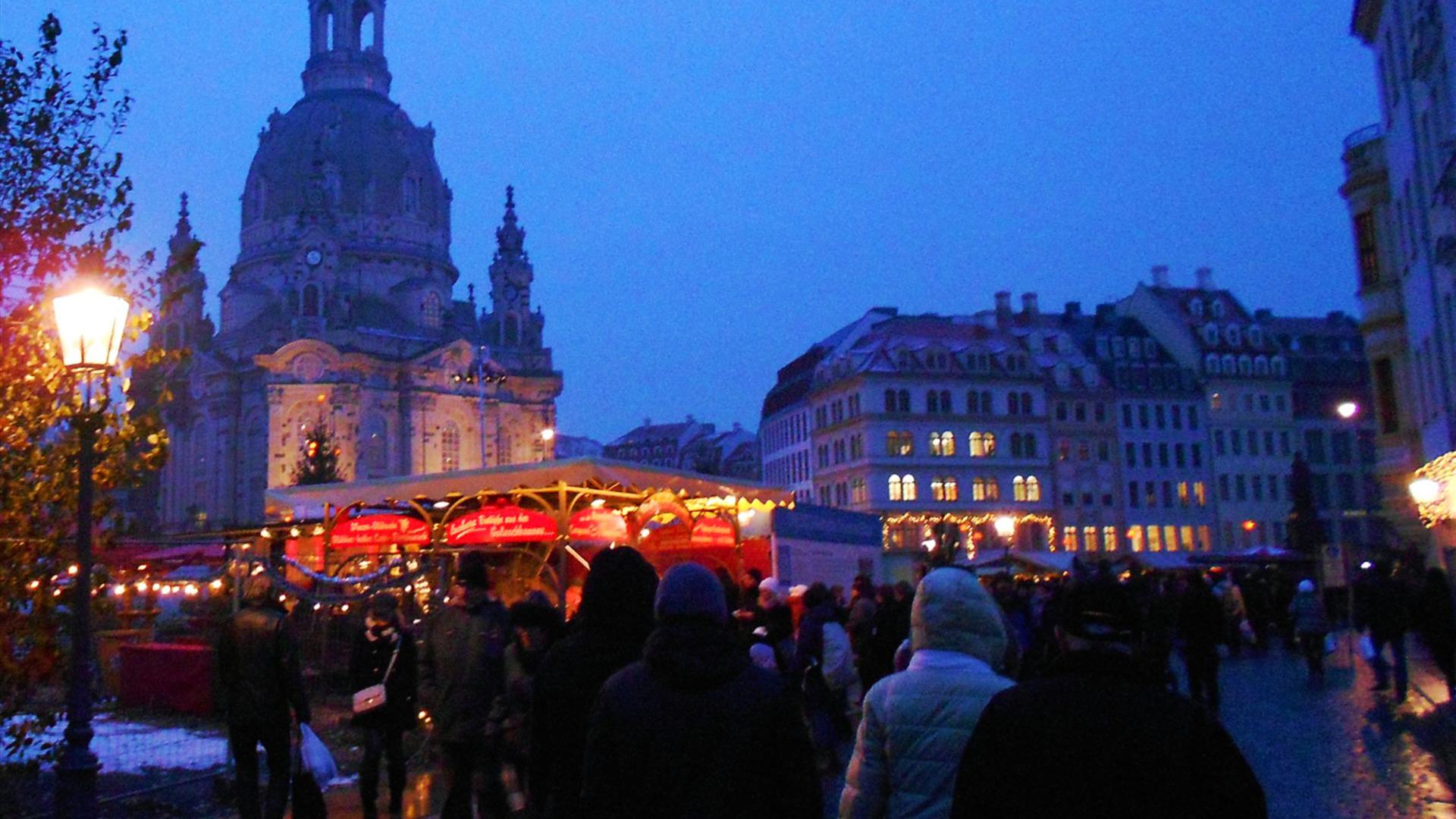Weihnachtsmarkt an der Frauenkirchen